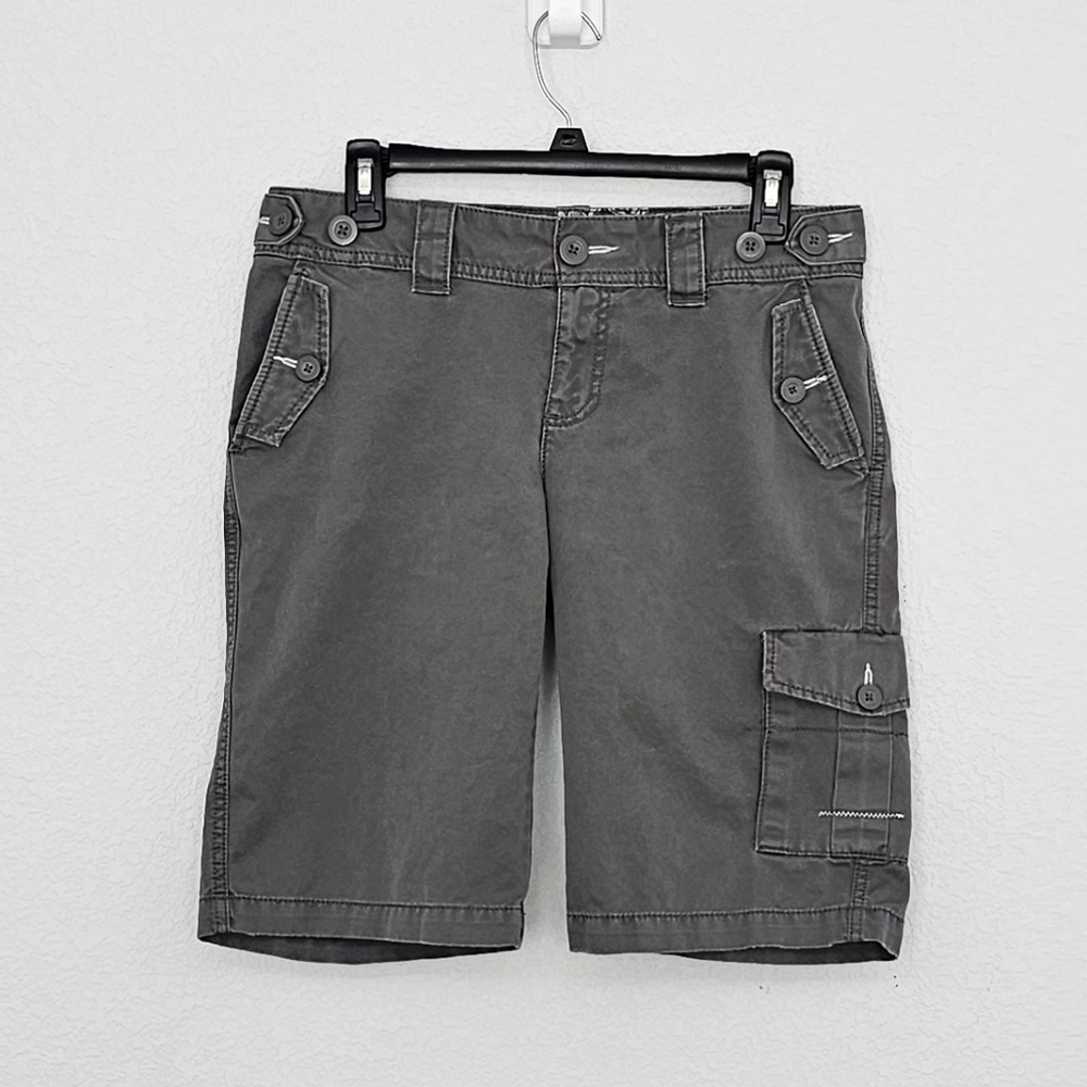 Old Navy Womens Grey Midrise Bermuda Shorts SIze 4